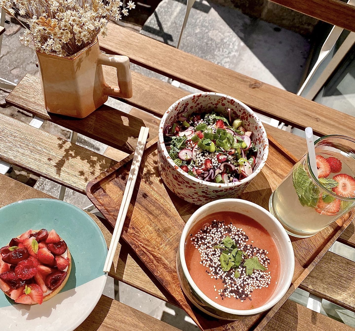 Bernard & Léon lille restaurant healthy sain bowls terrasse