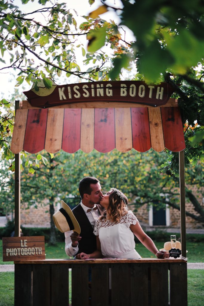 kissing booth